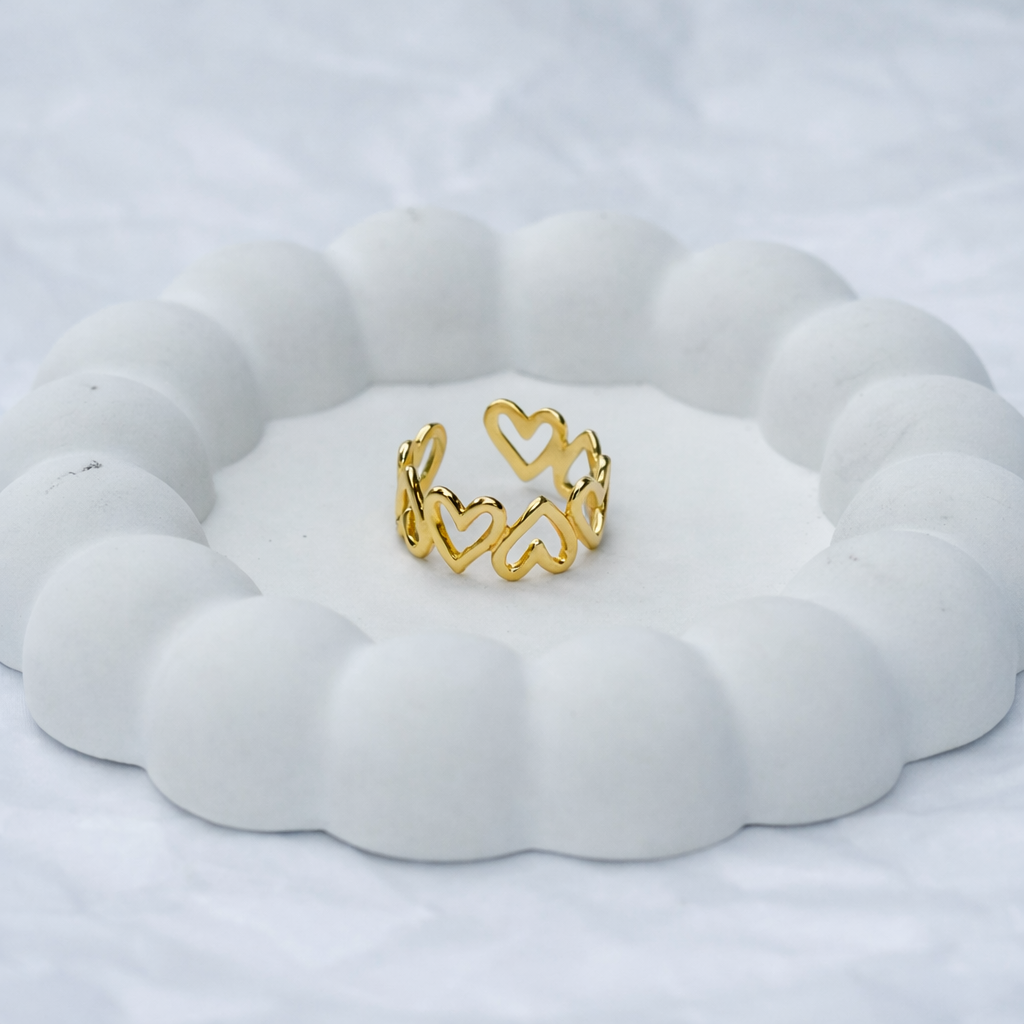 Isabella - heart‑link ring