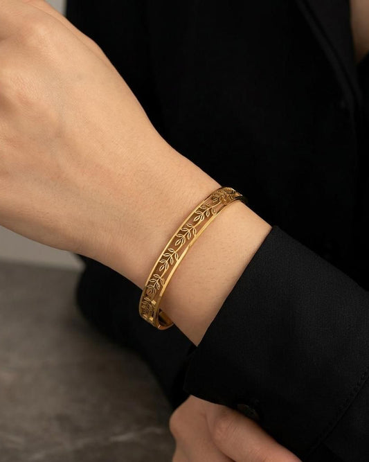 Linked Leaf Cuff