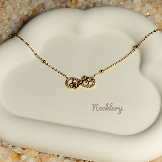 Sarah - eternity pendant